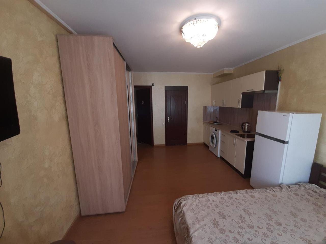 Guest House Montreal 오데사 외부 사진